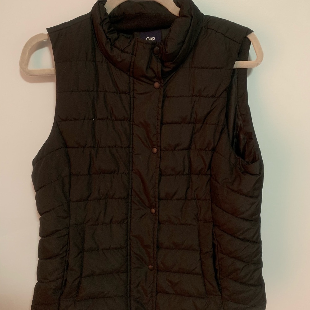 Gap vest